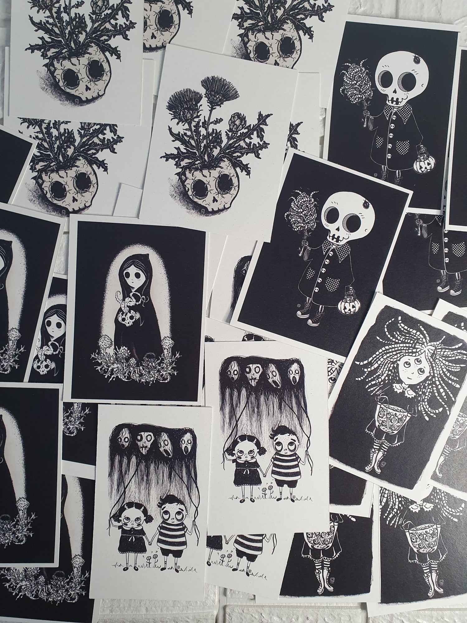 varios diseños para postales