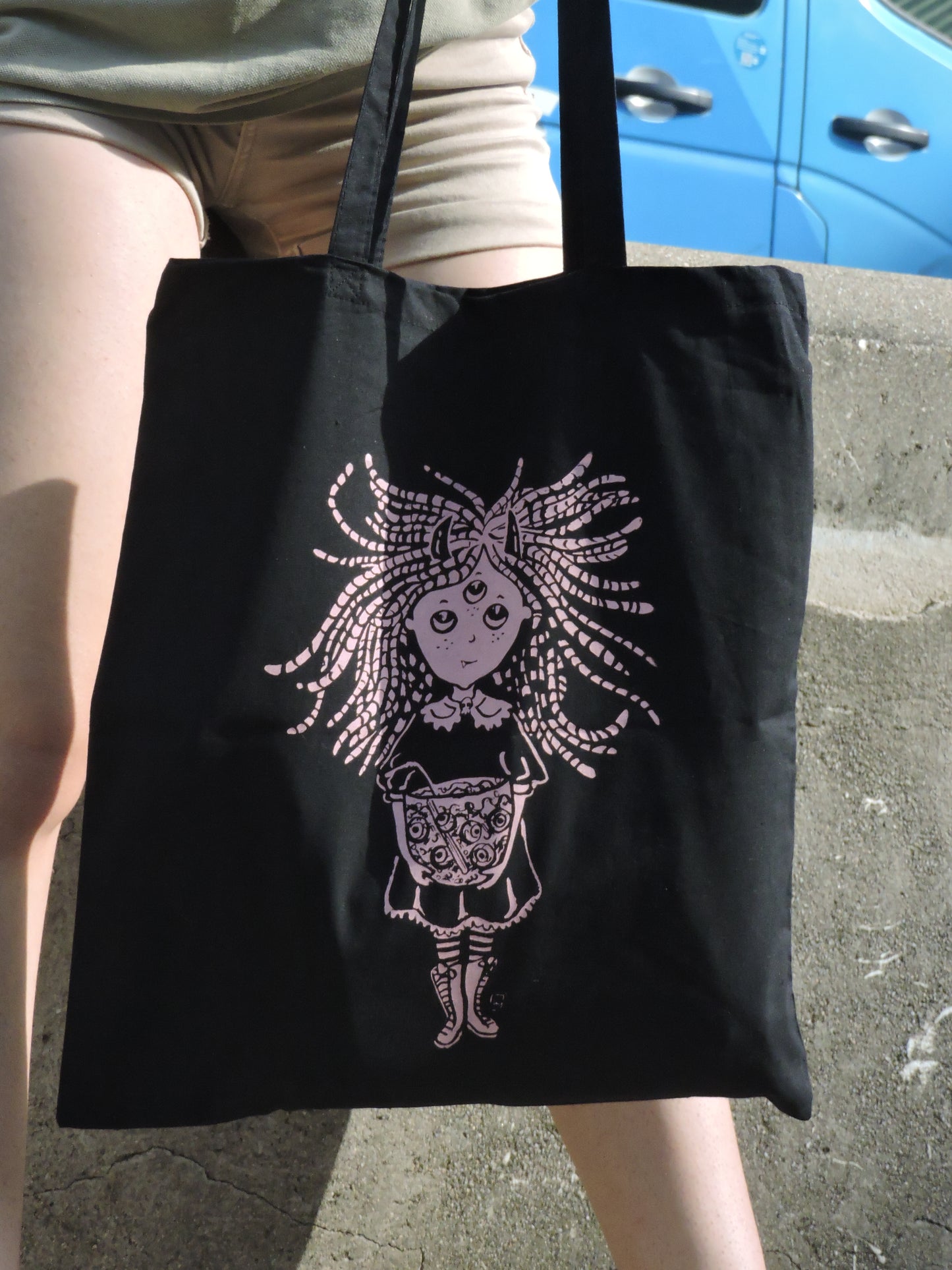 Bolsa tela tote bag Niña siniestra