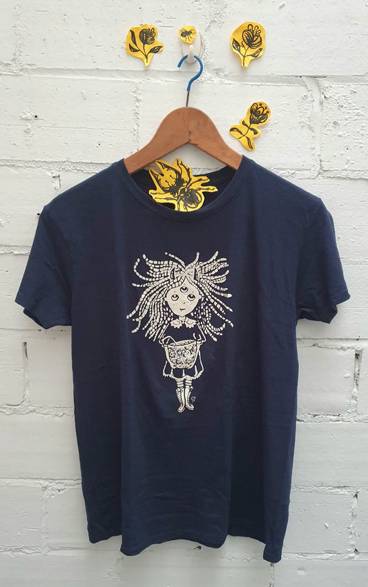 Camiseta azul marino Siniestrilla 🧟‍♀️👁